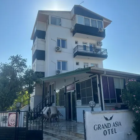 Grand Garden Hotel