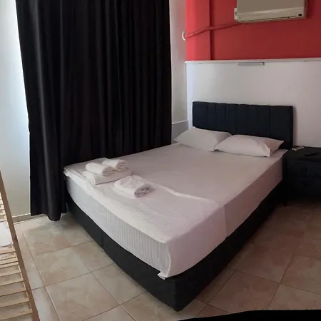 Grand Garden Hotel *