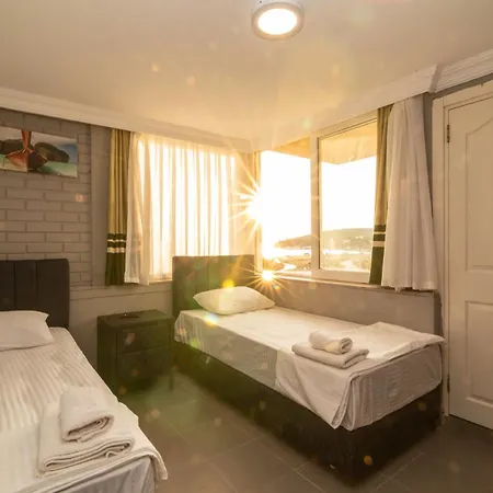 Hotel Grand Garden *